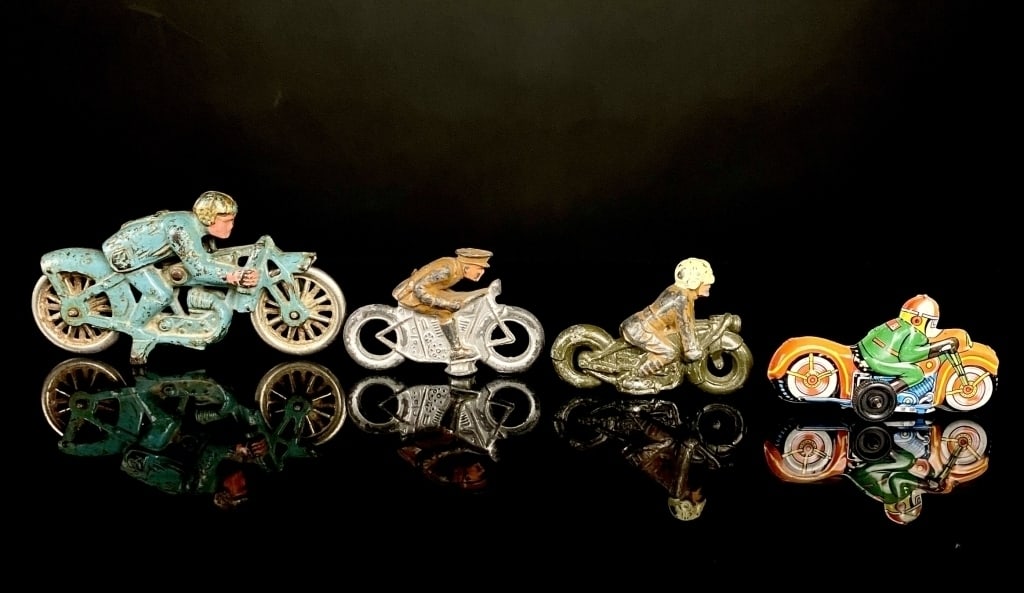 4 Motorcycle Toys, RARE 1930's Hubley Hill Climber (1 of 11)