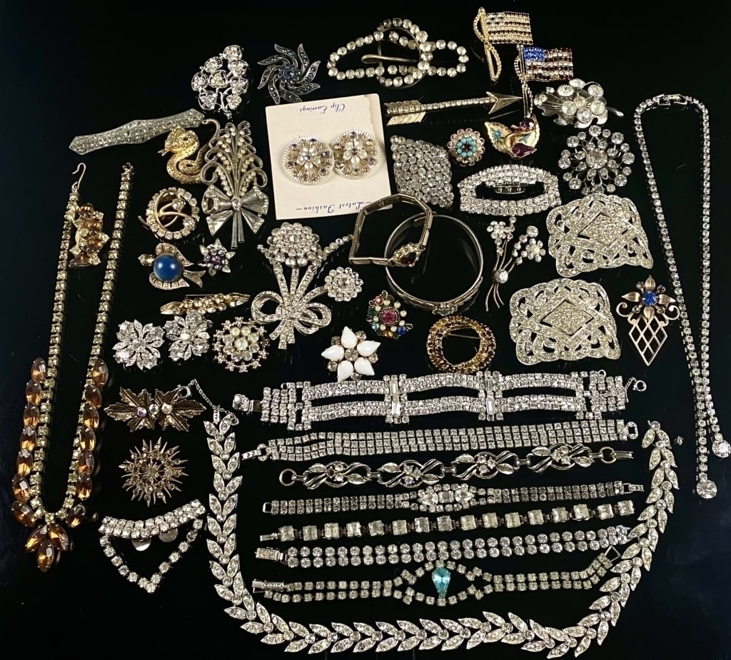 Vintage Rhinestone Jewelry Lot High End (1 of 11)