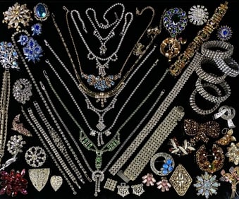 50 Pieces Of Vintage Rhinestone Jewelry
