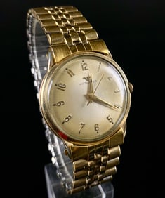 Vintage Wittnauer Men's 10K Gold Filled Bezel & Stainless Steel Back Wristwatch