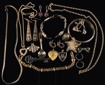 A Collection of Sterling Silver, Contemporary Jewelry and Accessories 3.7 Ozt