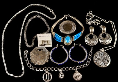 A Collection of Vintage Sterling Silver Jewelry 1.7 Ozt