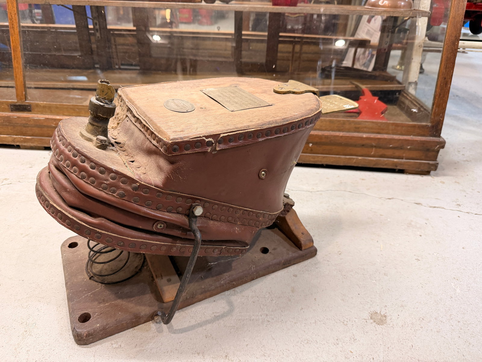 Siebe Gorman & Co. Ltd. Mines Rescue Foot Bellows Air Pump for Smoke Helmets (1 of 7)