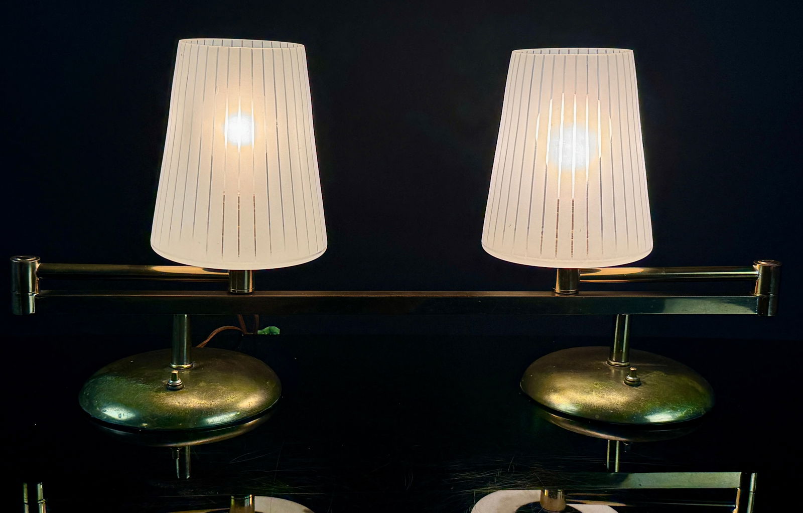 Mid-Century Modern Double-Light Articulating Table Lamp with Pinstripe Glass Shades (1 of 14)