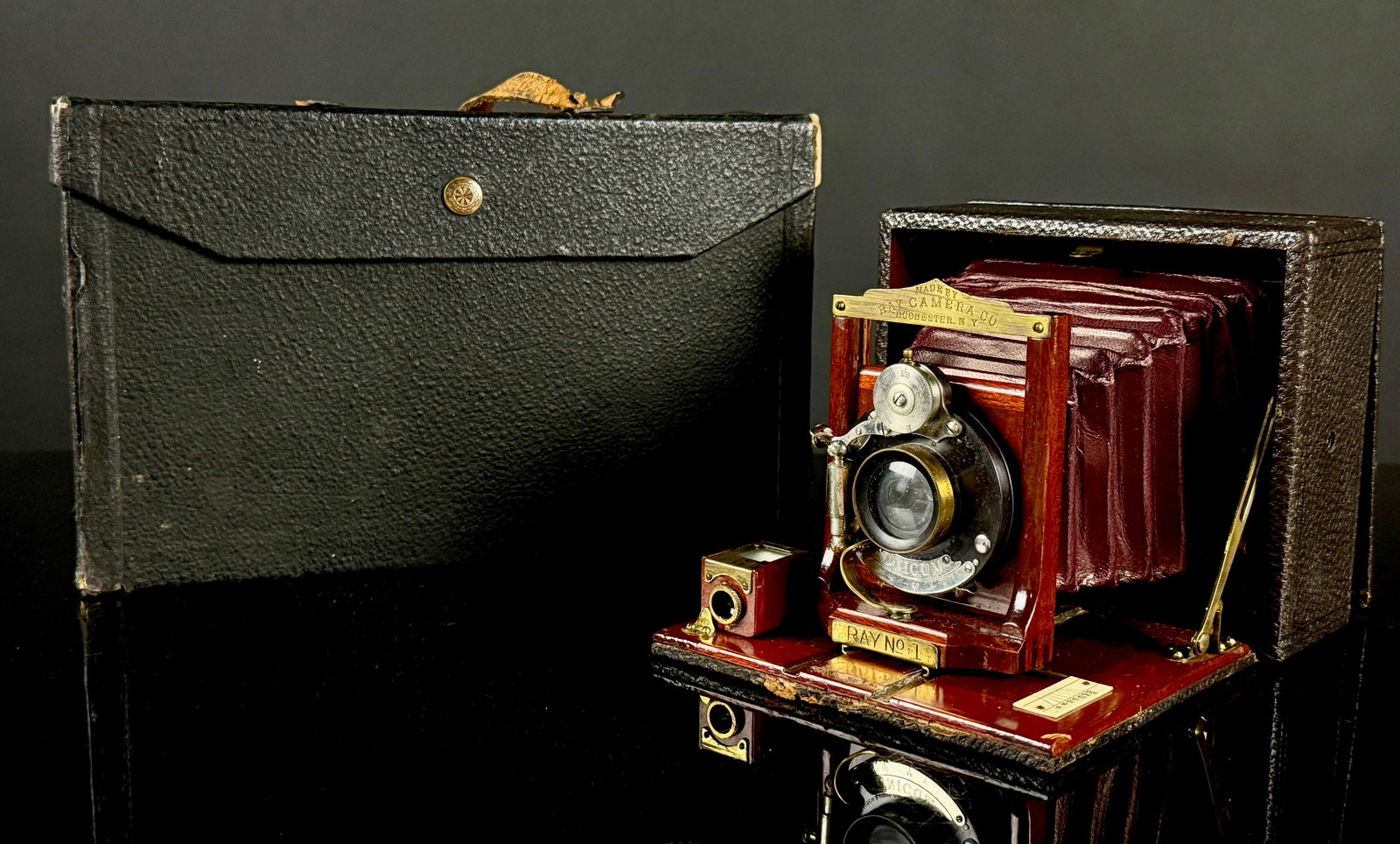 Ray No 1 Folding Plate Camera by Ray Camera Co. Rochester N.Y. with Case and Plate Holders (1 of 10)