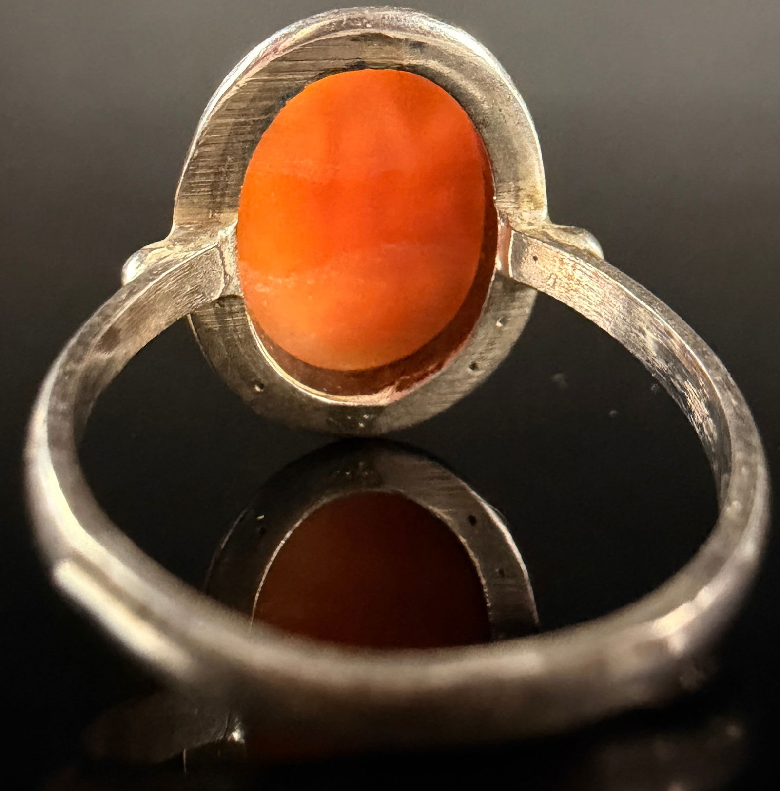 A Three Graces Shell Cameo Ring - 4