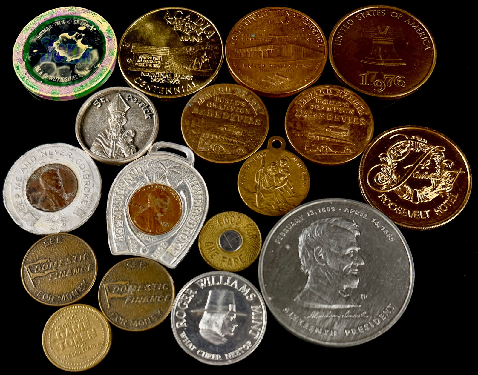 A Collection of Vintage Miscellaneous Commemorative Medals, Arcade Tokens, and Advertising Pieces (1 of 7)