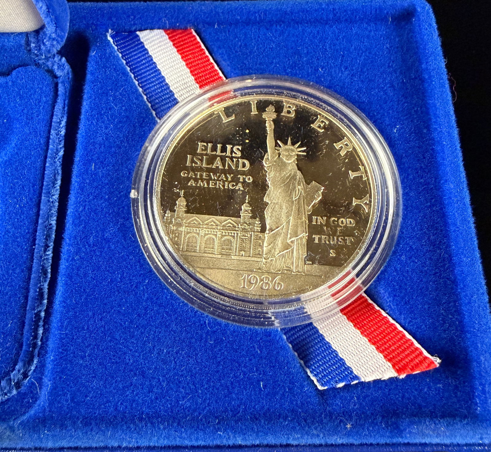 1986-S United States Statue of Liberty Commemorative Proof Silver Dollar Set (1 of 4)