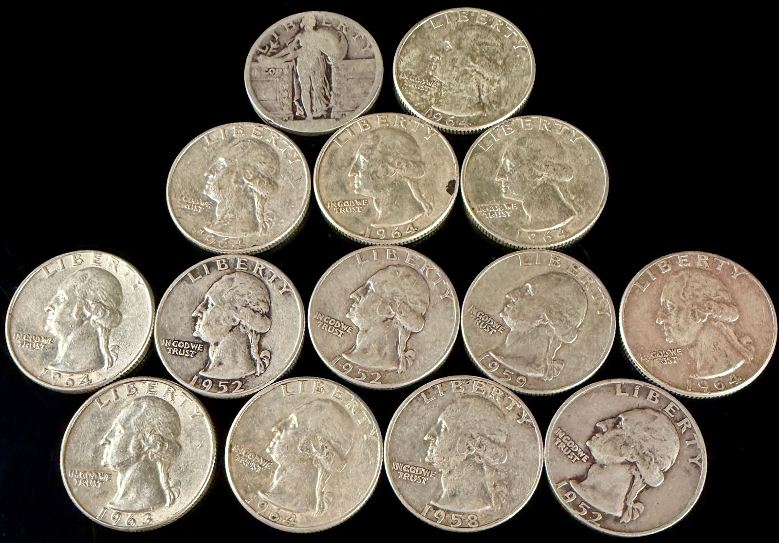 A Collection of United States Washington and Standing Liberty Silver Quarter Dollars (1 of 6)