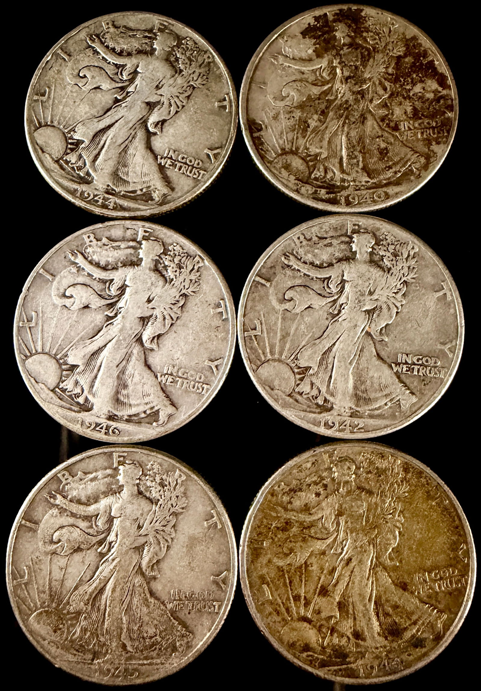 A Collection of Walking Liberty 90% Silver Half Dollars (1 of 18)