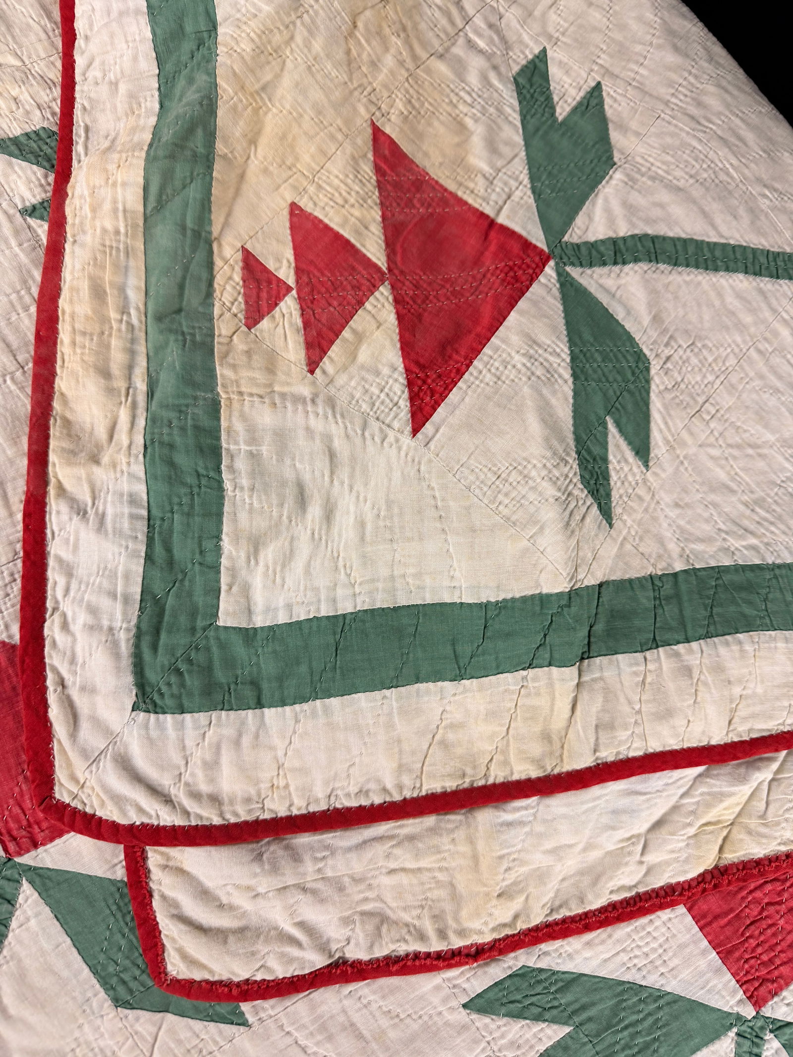 Antique Carolina Lily Pattern Patchwork Quilt - 4