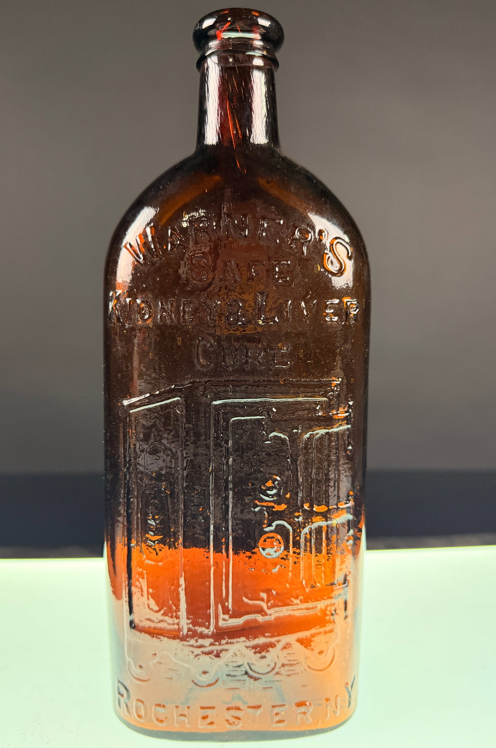 Warner's Safe Kidney and Liver Cure Amber Glass Bottle Rochester N.Y. (1 of 4)