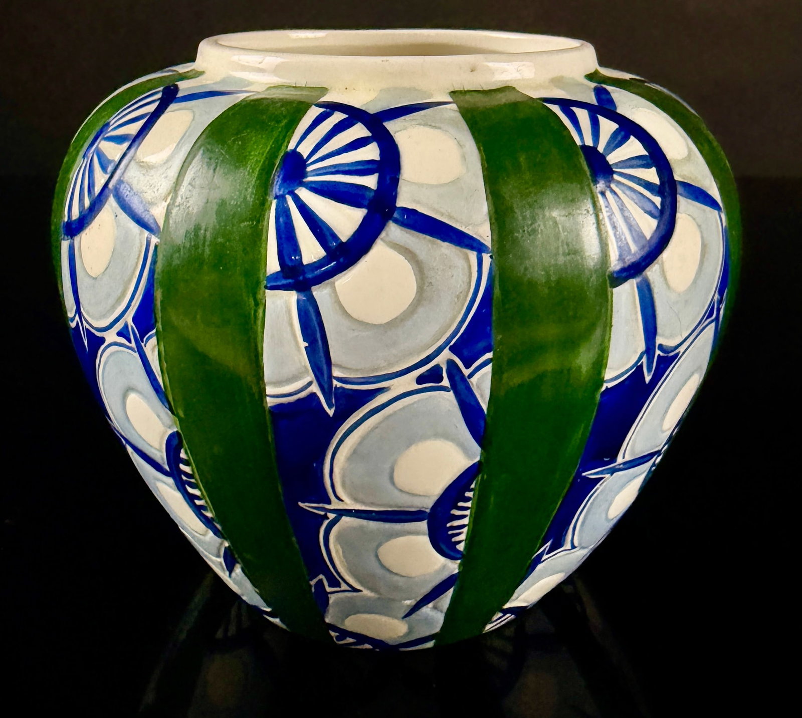 Harva Art Deco Ribbed Pottery Vase Made in Czechoslovakia (1 of 10)