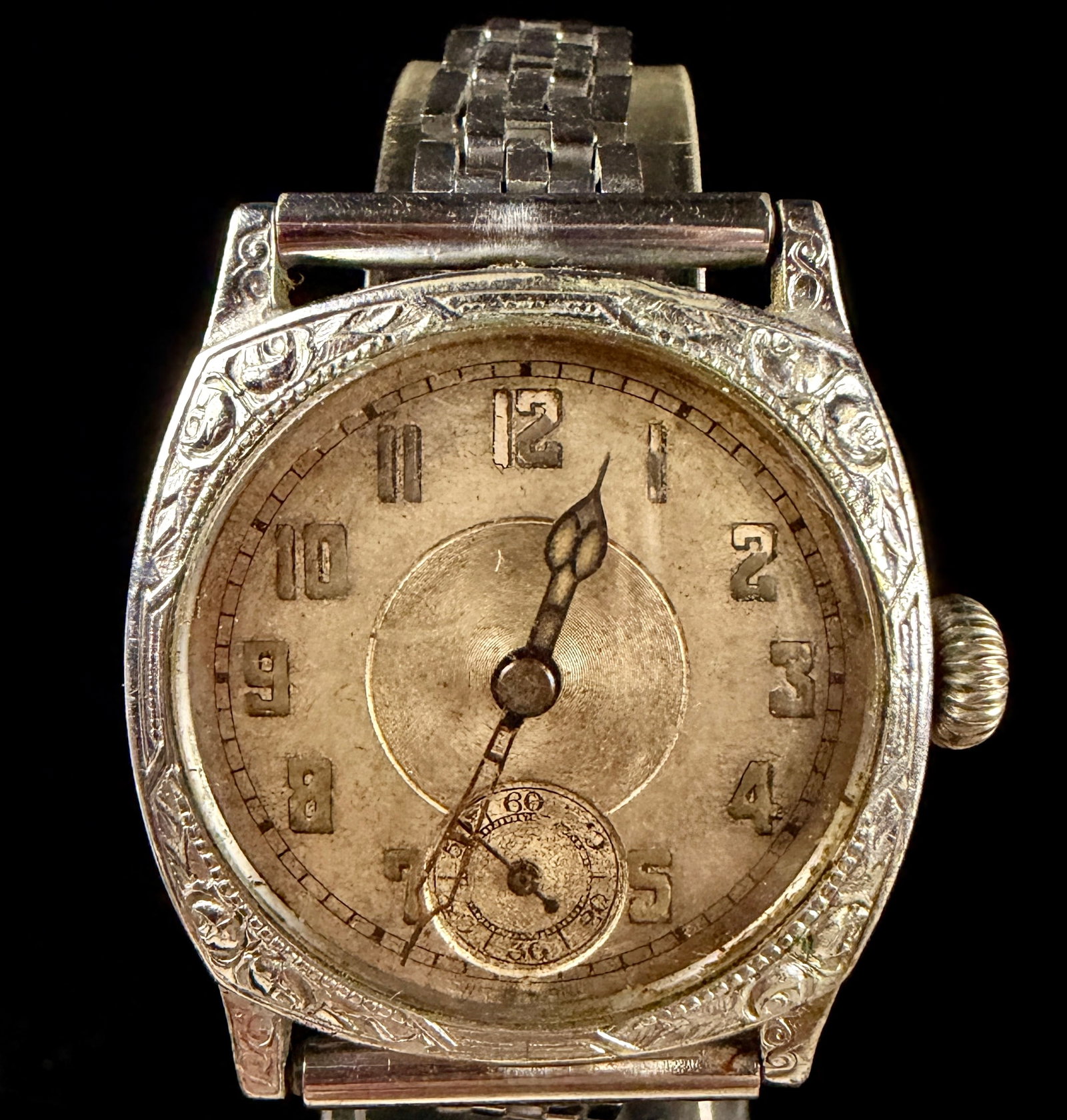 Vintage Art Deco Silver-Tone Tonneau Wristwatch with Engraved Case (1 of 8)