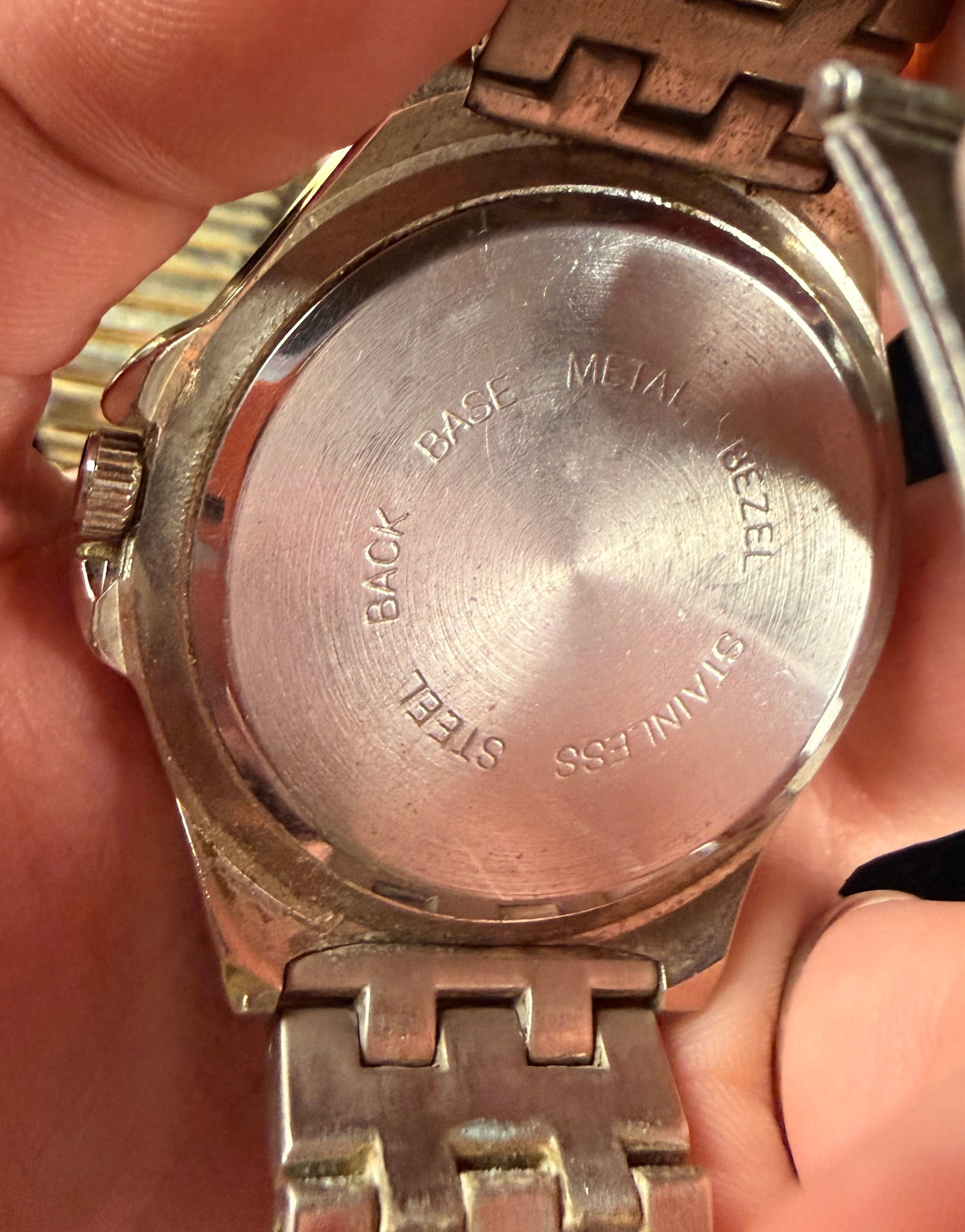 An Assortment of Men's Quartz Wristwatches and Timepiece Components including Timex and Mountroyal - 7