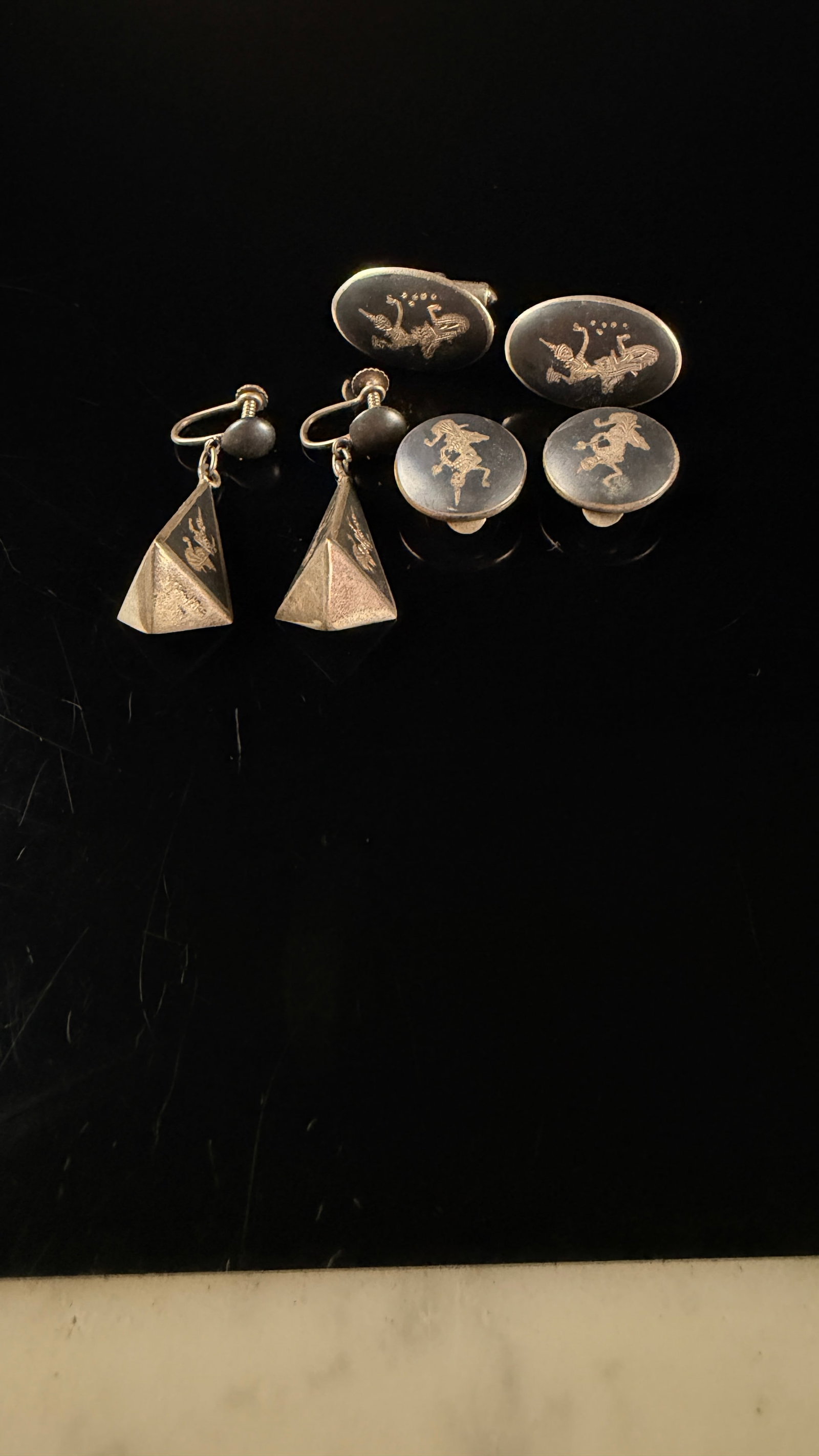 A Collection of Vintage Thai Siam Sterling Silver and Niello Jewelry (1 of 9)