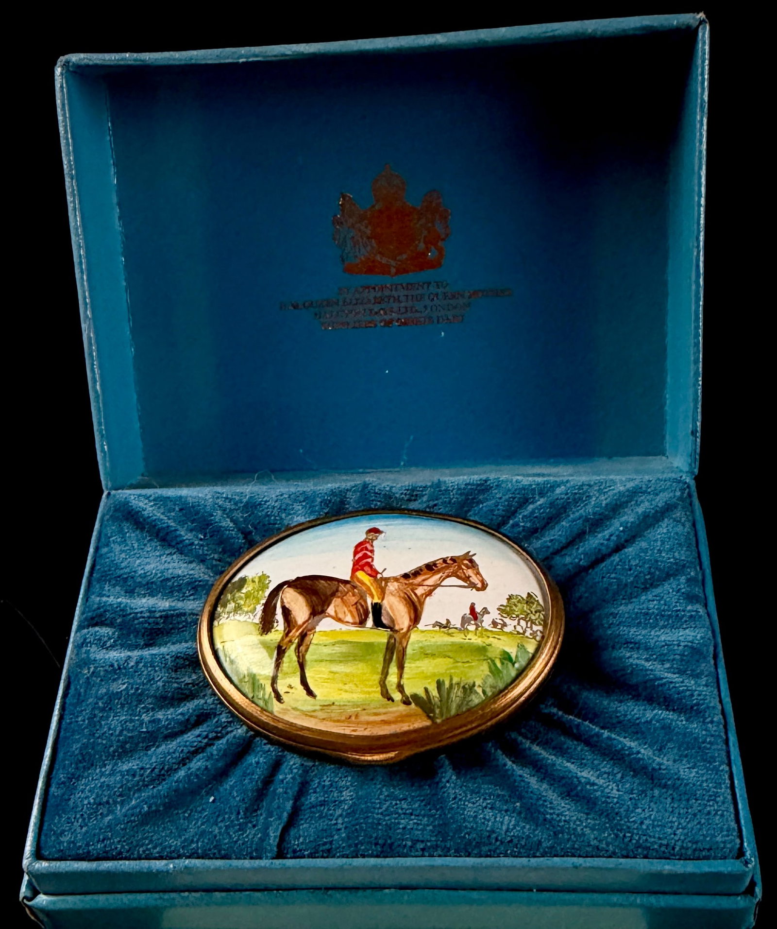 Halcyon Days Bilston and Battersea Enamel Equestrian Jockey Trinket Box (1 of 8)