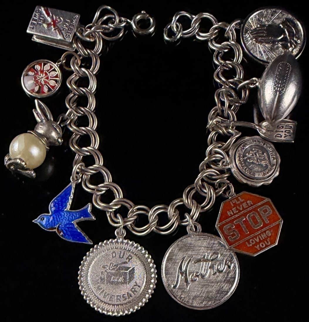 Vintage Sterling Silver Double Link Charm Bracelet with 11 Charms (1 of 9)