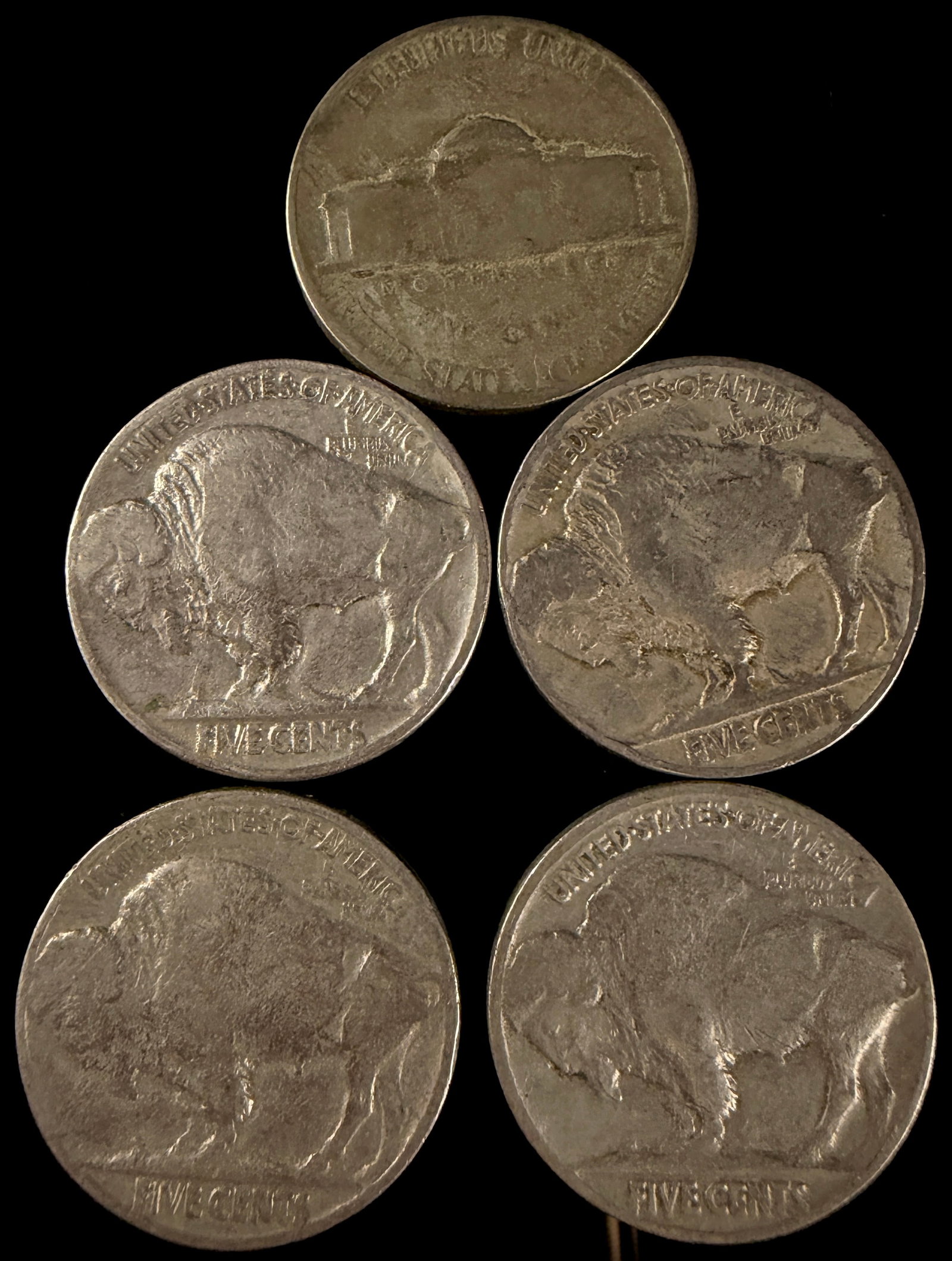 A Collection of US Five-Cent Coins Including Buffalo Nickels and Jefferson Silver War Nickel - 3