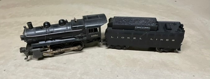 A Lionel Model 1656 0-4-0 Steam Switcher Locomotive and Matching Lionel Lines Tender (1 of 10)