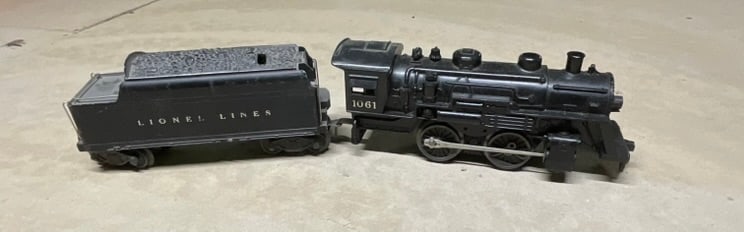 Lionel Postwar O-Gauge No. 1061 Steam Locomotive and No. 2466W Whistle Tender (1 of 9)