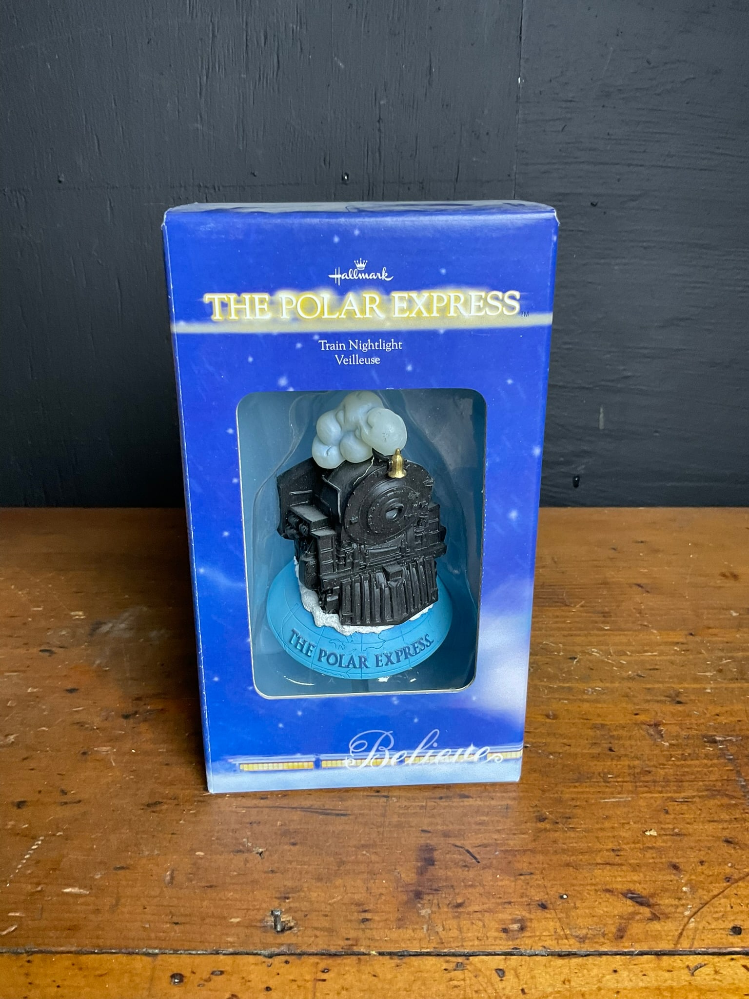 Hallmark The Polar Express Train Nightlight in Original Box