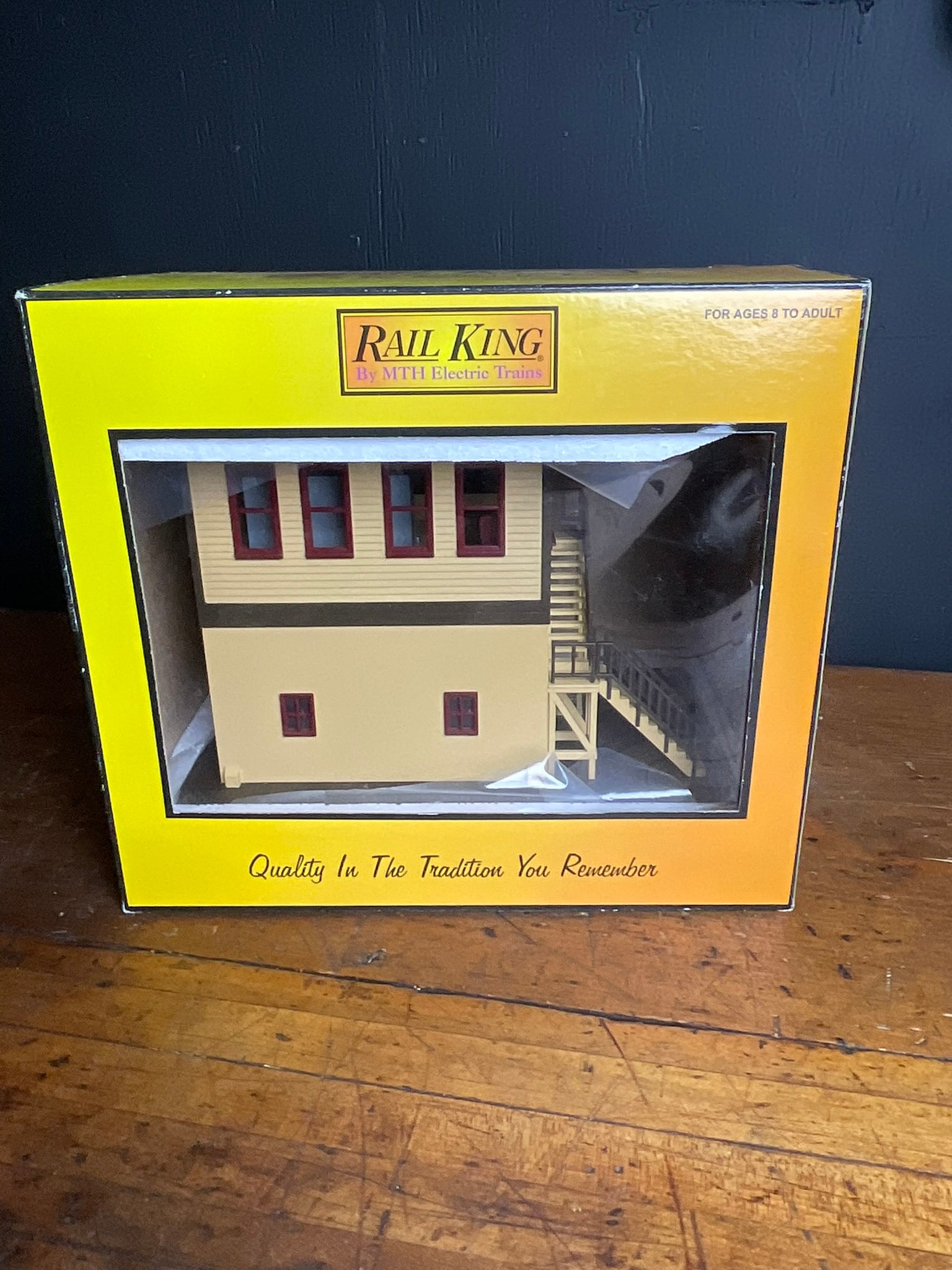 RailKing by MTH Electric Trains O-Gauge Pennsylvania Switch Tower 30-9031 in Original Box (1 of 6)