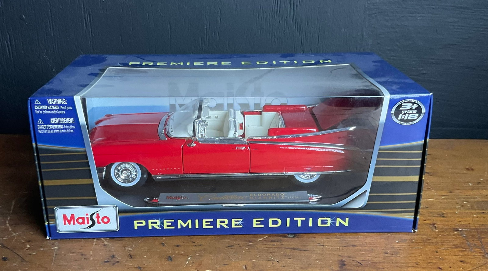 Maisto Premiere Edition 1:18 Scale 1959 Cadillac Eldorado Biarritz (1 of 5)