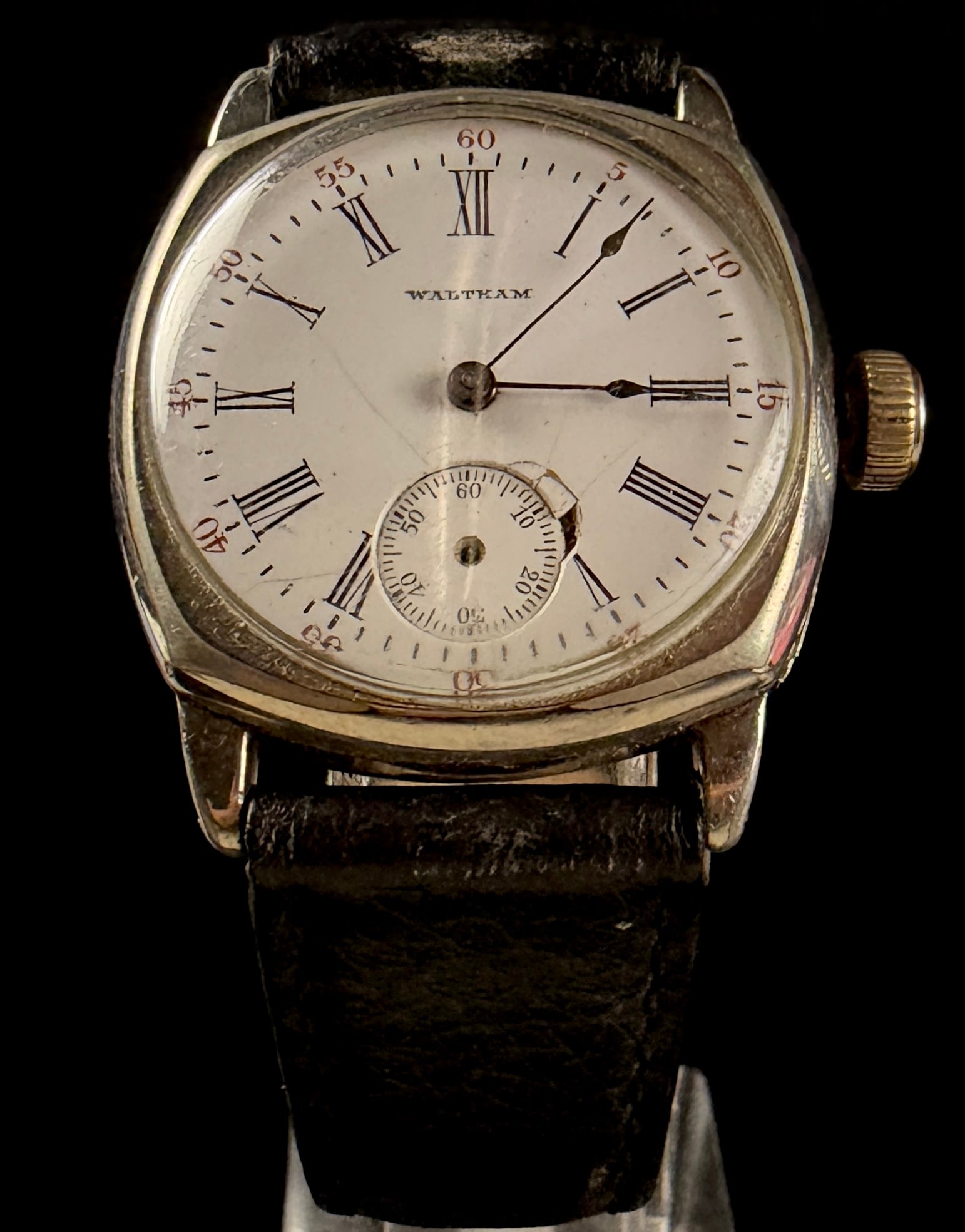 Waltham 15 Jewel Cushion Case Manual Wind Wristwatch with Porcelain Dial (1 of 10)