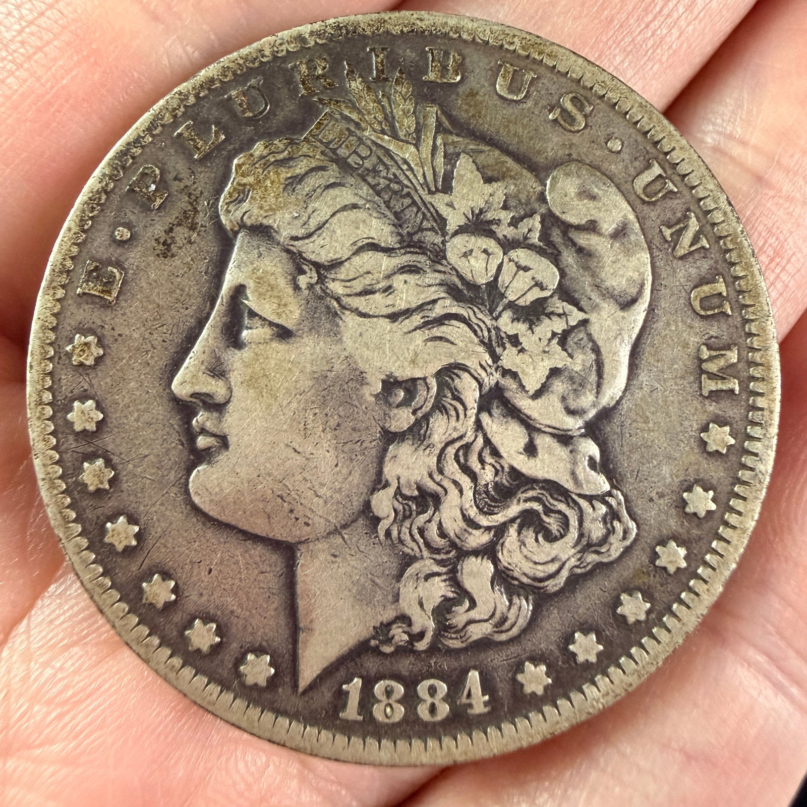 US 1884-O Morgan Silver Dollar (1 of 4)
