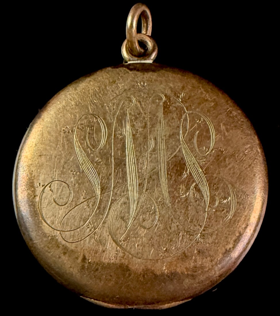 Wightman & Hough Co. Gold-Filled Engraved Locket Pendant (1 of 5)