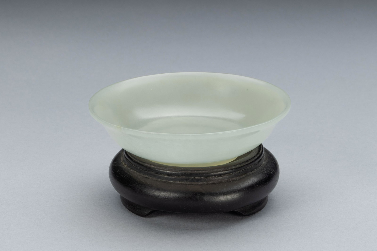 Qing Dynasty -  Hetian Jade Scholar Brush Washer (1 of 6)