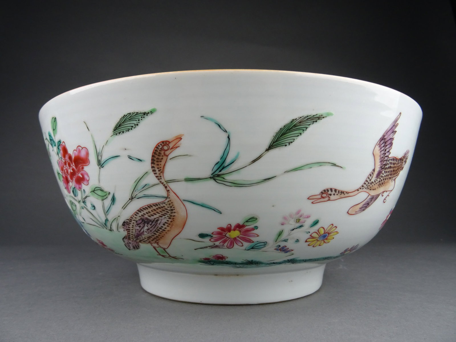 Porcelain famille rose bowl (1 of 6)