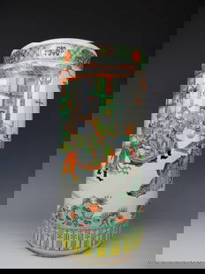 Porcelain wucai vase: Chinese porcelain Wucai vase with figures - 19th century. Height 46 cm.