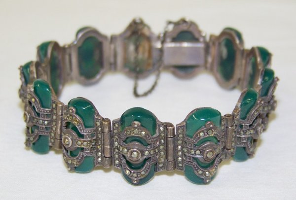 Vintage Sterling & Marcasite & Green Agate Braclet: Nice old vintage pc. in great condition. App 7" long