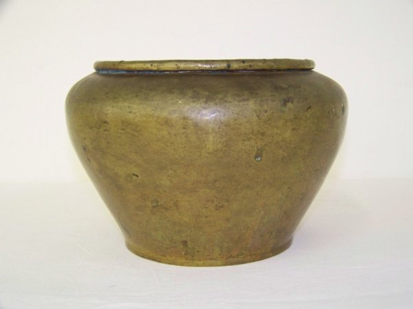 Early Signed Russian Hammered Copper Pot: Signed to base with dovetail construction . App 5 1/4" tall app. 7 1/2" across top opening is 5 1/4".