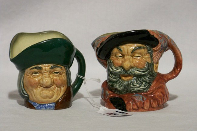 Pr. Royal Doulton Tobys " Falstaff & Toby Philpots : Pr. Royal Doulton Tobys " Falstaff & Toby Philpots " , Falstaff 1949 ,both are app. 3 1/2" tall.