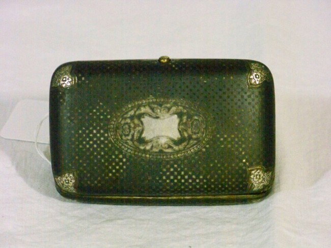 ANTIQUE RUSSIAN SILVER NIELLO SNUFF/CIGG BOX : ANTIQUE RUSSIAN or Middle East SILVER NIELLO SNUFF/CIGG BOX . 3 3/8" tall and 2" wide.