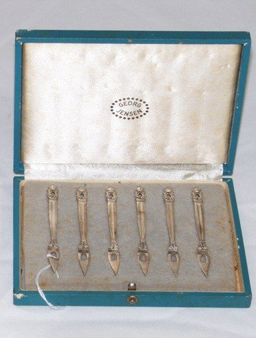 6 Georg Jensen Sterling Acorn Pattern Picks W/ Box: 6 Georg Jensen Sterling Acorn Pattern Picks W/ Box. Set of 6 great Jensen Sterling picks in the original box. Each pick is 3 1/2" long.