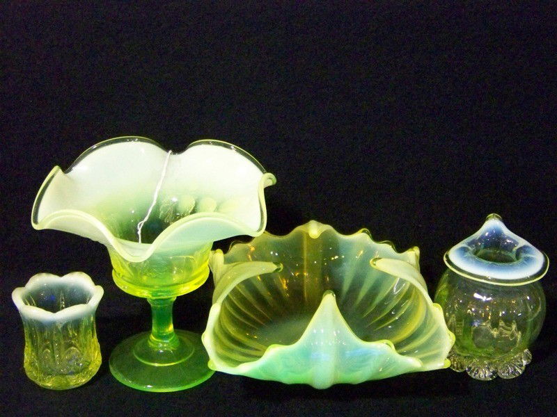 4 Vintage Custard Vaseline Glass Pcs Compote, Bowl: 4 Vintage Custard Vaseline Glass Pcs Compote, Bowl & 2 toothpick holders. Compote is 5 1/2" tall. Bowl is 8 1/2" across and others are app. 3 1/4" tall.