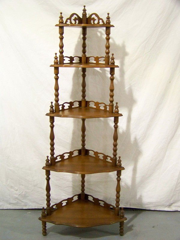 297A Vintage Carved Corner Knick Knack Shelf