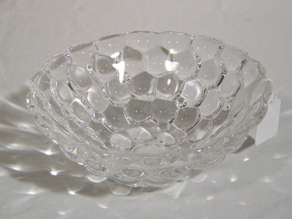 Vintage Signed Orrefors Bee Hive Honeycomb Bowl: Vintage Signed Orrefors Bee Hive Honeycomb Bowl. Great bowl standing 3" tall and 7 1/2" across top. Signed on base.