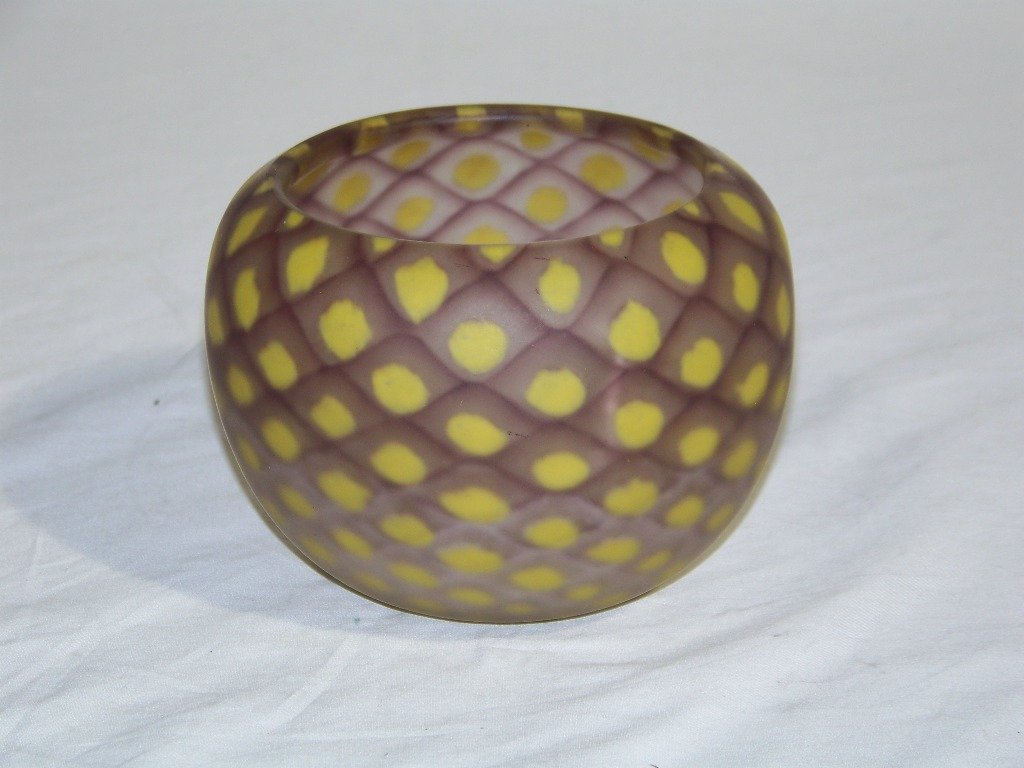 Early "Daum Nancy" Lattice Art Glass Bowl: A French 'Daum Nancy' art glass Bowl of cylindrical shape, decorated in a lattice motif with yellow dots on a brown glass ground. Mark, acid etched, on side of bowl. 3 3/4"height x 4" across.