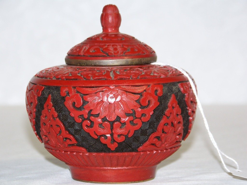 Vintage Chinese Cinnabar Lidded Temple Jar: Vintage Chinese Cinnabar Lidded Temple Jar. Great small carved temple jar standing app.4" tall and app.4" wide.
