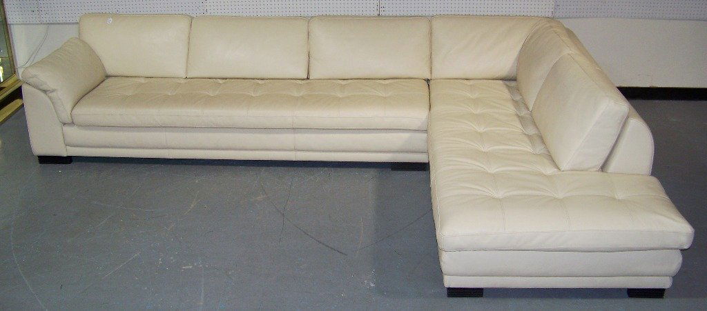 Fine Roche Bobois Cream Leather Sectional Sofa w/ C: Fine Roche Bobois Cream Leather Sectional Sofa w/ Chaise End.Each section is app.7'6" & 7'8".A great sofa by Roche Bobois.