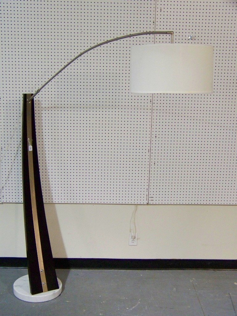 Mid C. Modern Arco Style Floor Lamp: Mid C. Modern Arco Style Floor Lamp. Great floor lamp in the Arco style resting on a round marble base, stands app.6' tall and light arm is app.5' 6' Long.Black lacquered post with stell supports.