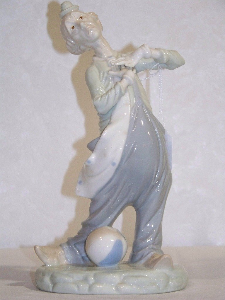 12" Tall KPM Porcelain Figure of Clown: 12" Tall KPM Porcelain Figure of Clown. Stands 12" and is app.6" long.