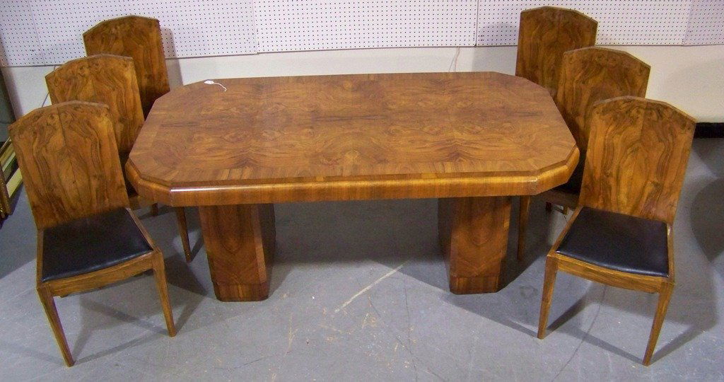 Vintage Walnut Burl Wood Italian Dining Table & 6 Chair: Vintage Walnut Burl Wood Italian Dining Table & 6 Chairs. Great table and chairs with a burl wood veneer to each. Table is app.71" long,38" wide and 30" tall with rounded cut corners. Chairs are app.3