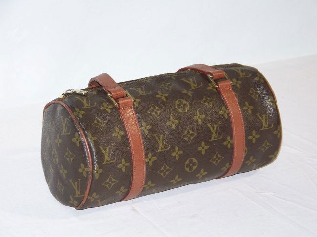 Vintage Louis Vuitton Cylinder Shaped Purse : Lot 255