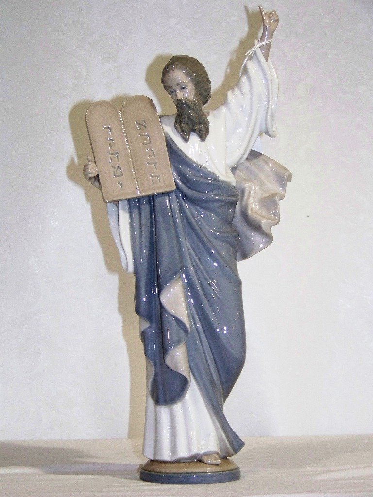 16" lladro Figure of Moses with Tablet